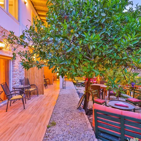 Проживание в семье Durupduru *